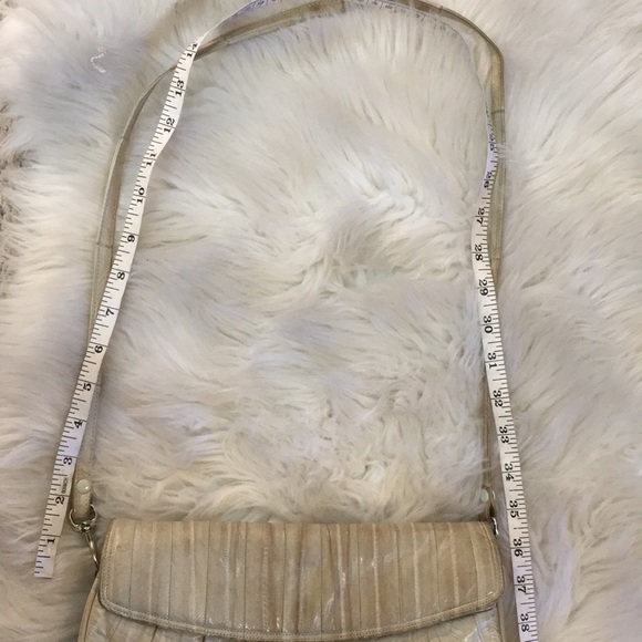 Eelskin of white shoulder bag, ostrich interior - Picture 5 of 7